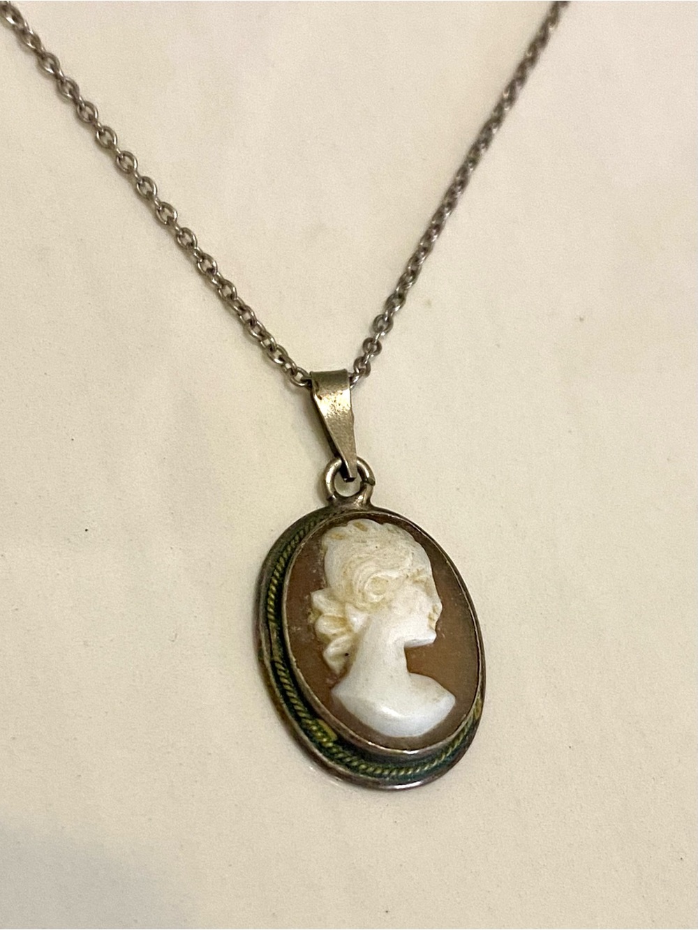 Vintage 800 Silver Shell Cameo Pendant Sterling Silver Necklace